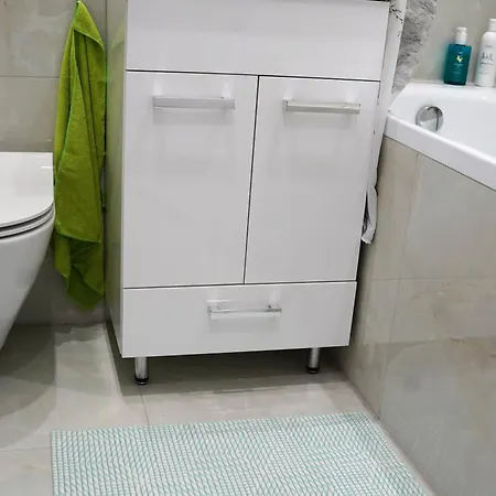 With Small Tub Warsaw