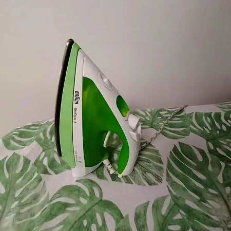 With Small Tub Διαμέρισμα